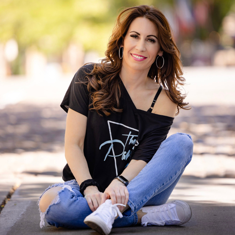 Maria teaching West Coast Swing at SwingInUtah